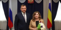 Наталье Багрянцевой глава региона вручил медаль ордена «За заслуги перед Отечеством» II степени - Семикаракорский район