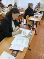 Сдаем ЕГЭ вместе с родителями: семикаракорские мамы и папы сели за парты